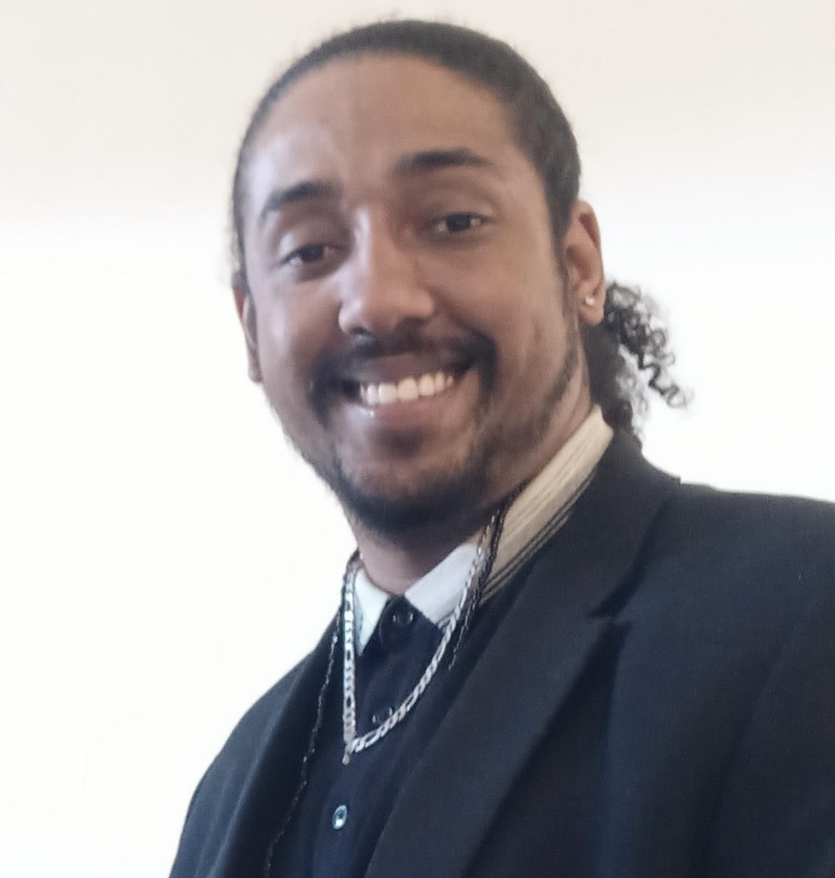 Portrait of Minister Quenten Matthews Jr. of Prayer Tabernacle Church